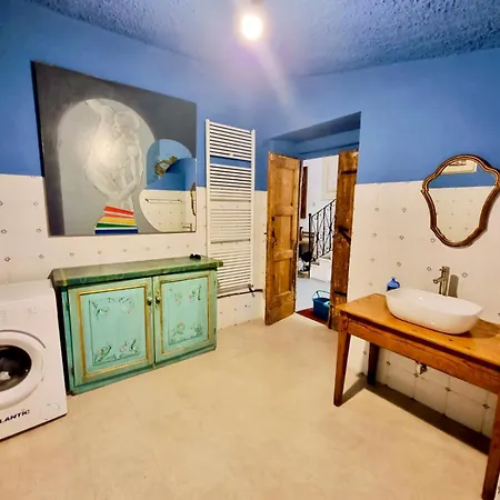 Casa Manconi * ヌーオロ